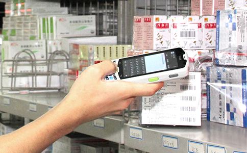 1537431978798981.jpg 醫(yī)療業(yè)手持終端.jpg